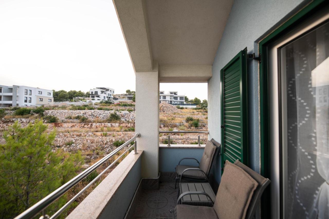 Sunny Beach Apartments Sibenik Bagian luar foto