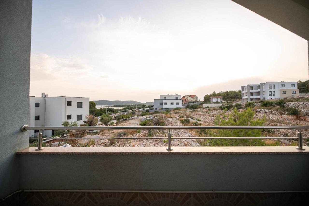 Sunny Beach Apartments Sibenik Bagian luar foto
