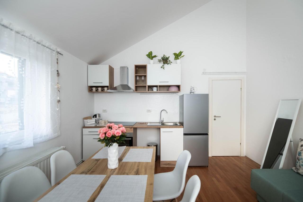 Sunny Beach Apartments Sibenik Bagian luar foto