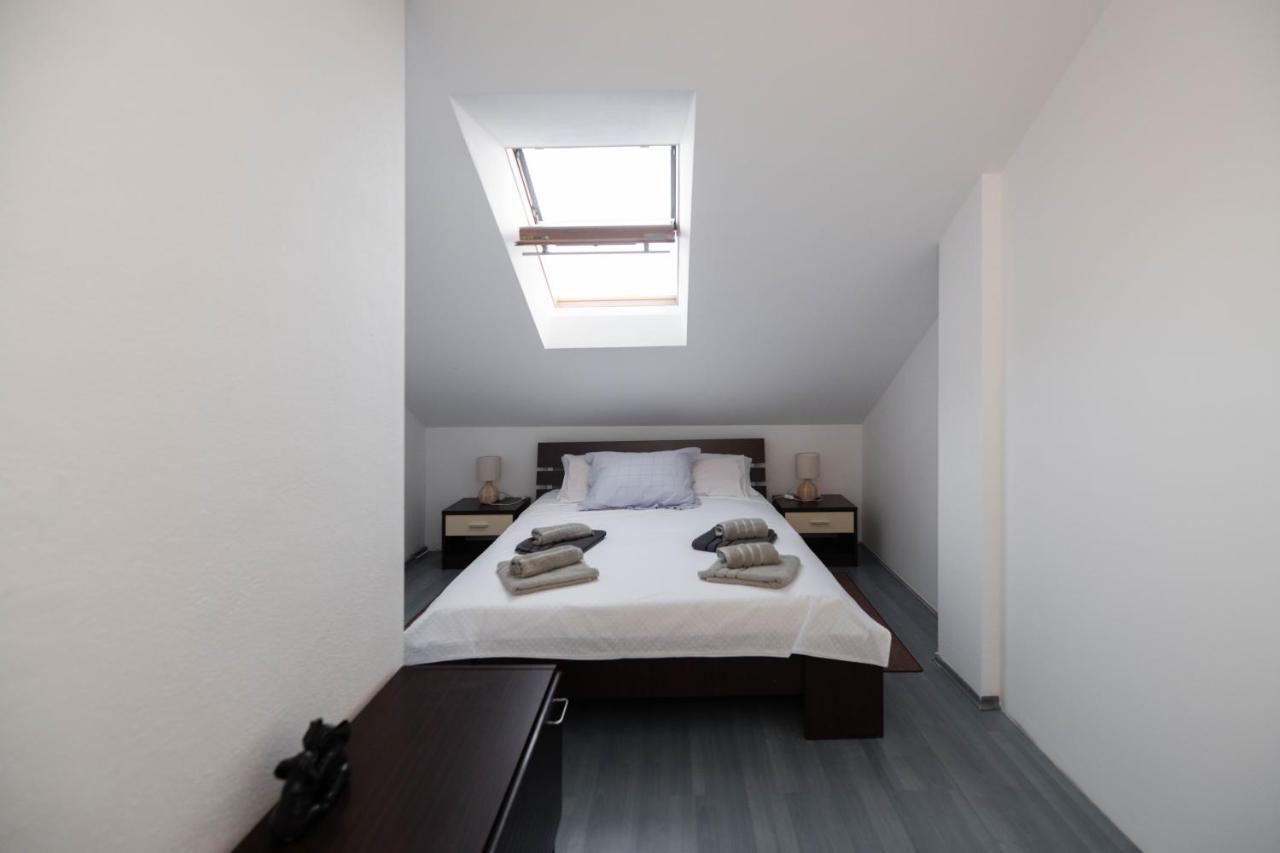 Sunny Beach Apartments Sibenik Bagian luar foto